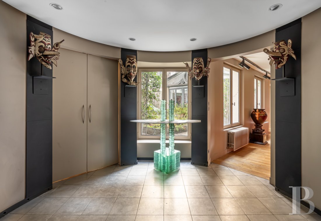 A vast apartment set around a garden in Paris, between Boulevard Saint-Germain and the Seine - photo  n°9